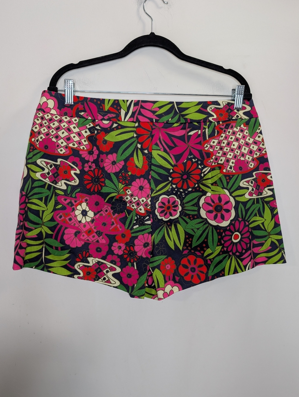 Trina Turk Corbin 2 Floral Shorts NWT Size 12 Bright Tropical Print - Picture 3 of 8